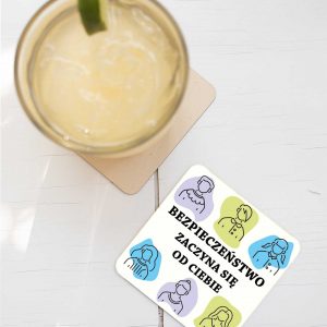 Na obrazku przedstawiony jest kubek z podkładką pod kubek z nadrukiem - Podkładki pod kubek BHP Proresult