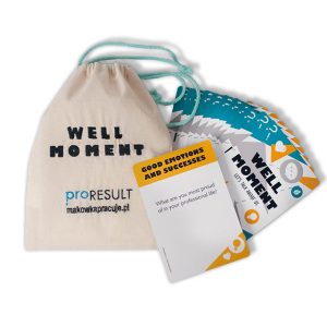 Na obrazku przedstawione są karty WELL MOMENT w języku angielskim - gry BHP Proresult