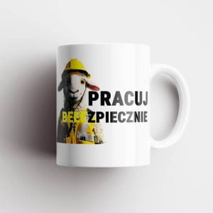 Na obrazku znajduje się kubek, a na nim grafika z owcą i hasłem "Pracuj beeezpiecznie" | Kubki BHP Proresult